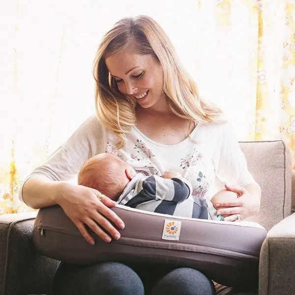 Ergobaby Nursing Pillow - Brown