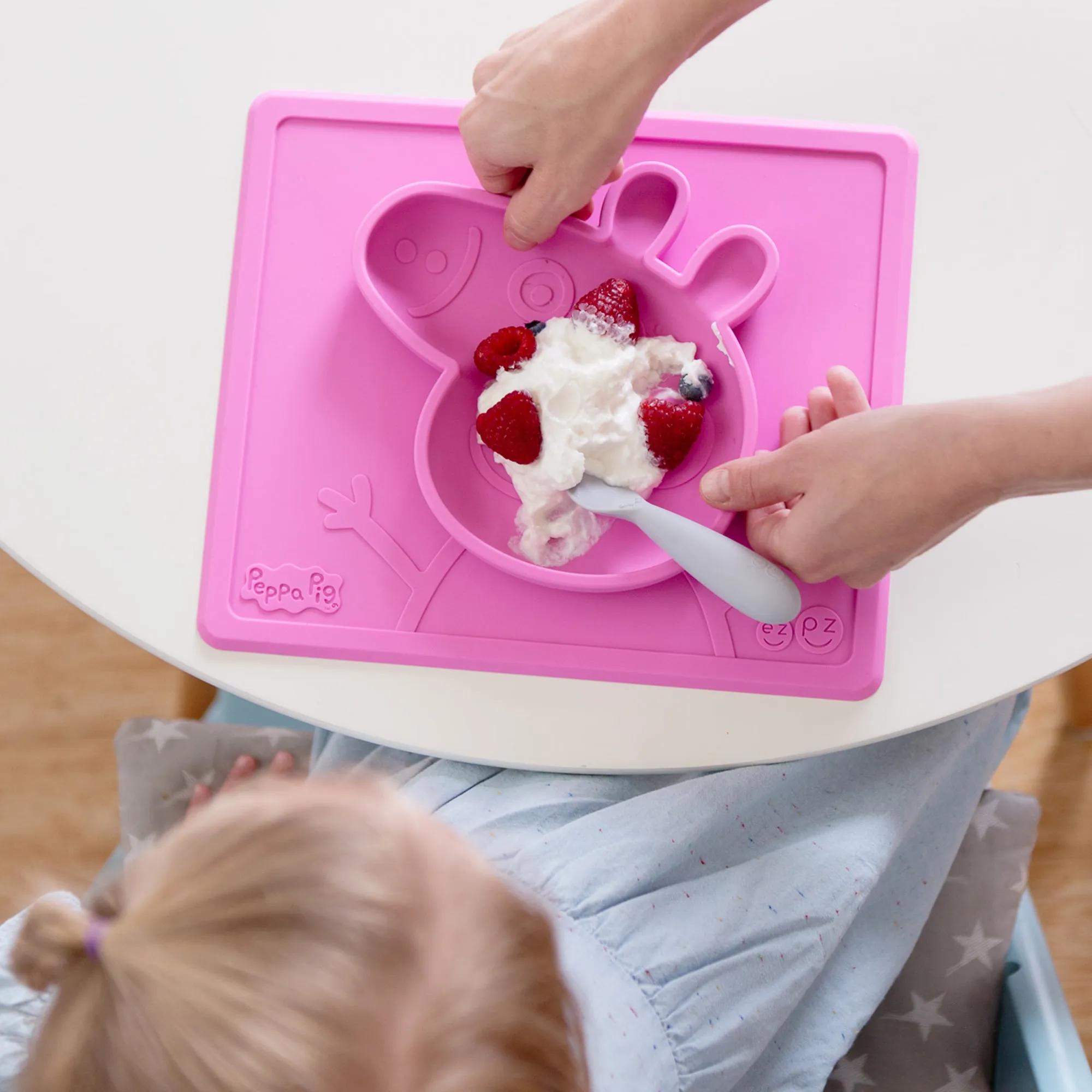 ezpz™ Peppa Pig Placemat Tray in Pink