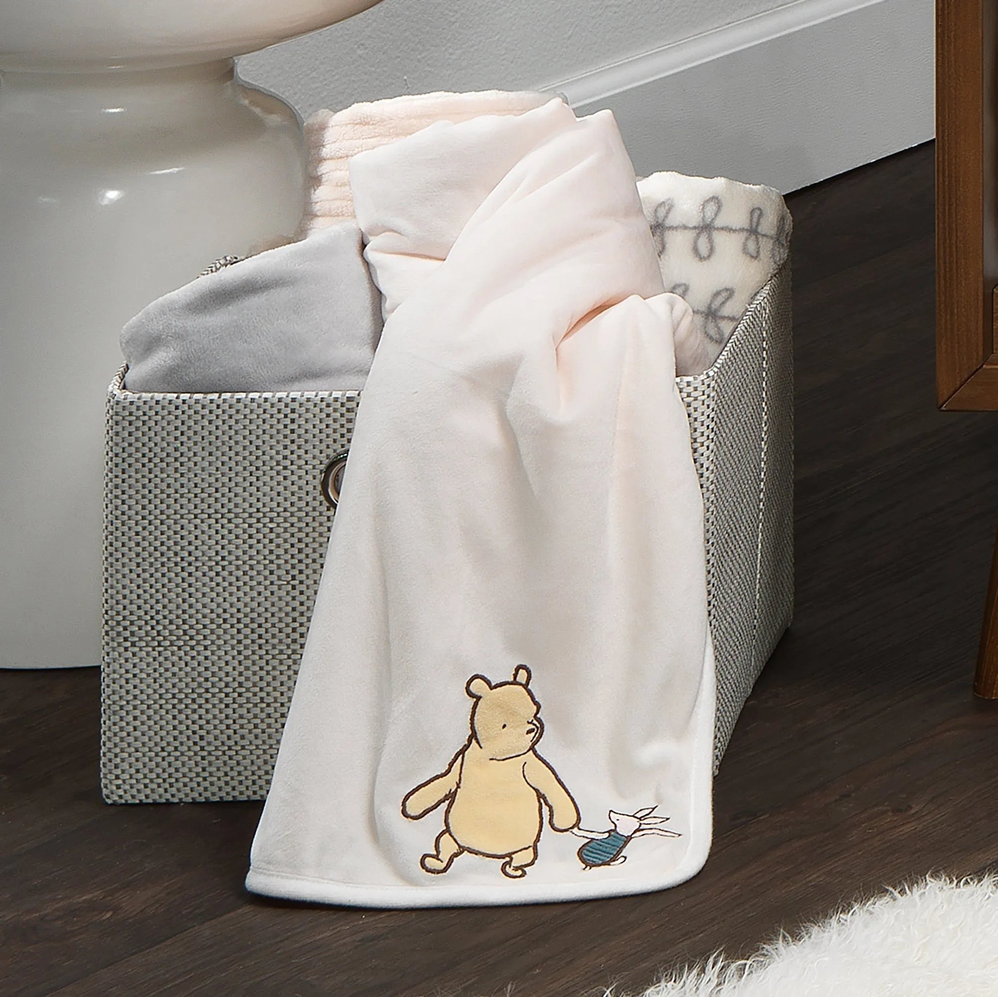 Lambs & Ivy Storytime Pooh Baby Blanket